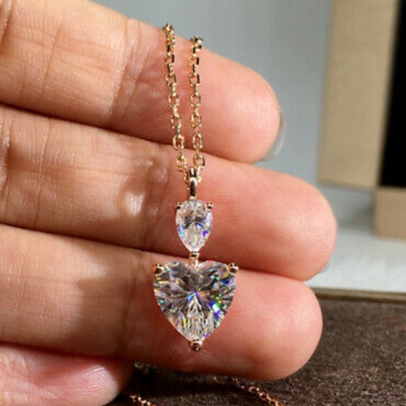 Jewelry - NEW 18k rose gold plated heart diamond necklace